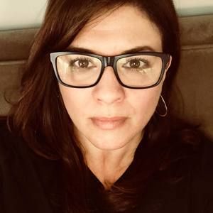 Meet your Posher, Traci